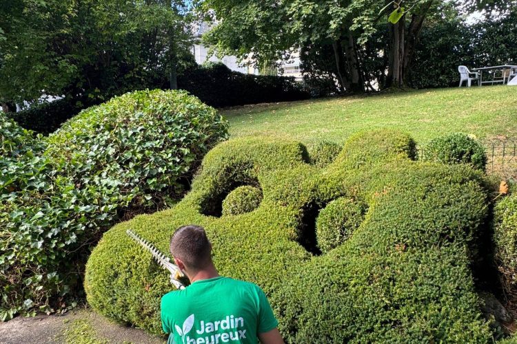 WhatsApp Image 2025-08-31 at 18.06.45 (1)